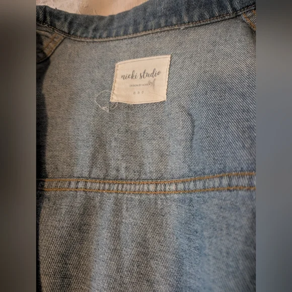 Denim Cropped Jacket - Picture 4 of 4